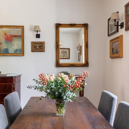 Apartament Iflat Charming & Spacious Flat In Trastevere