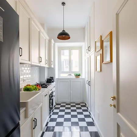 Iflat Charming & Spacious Flat In Trastevere Апартаменты *
